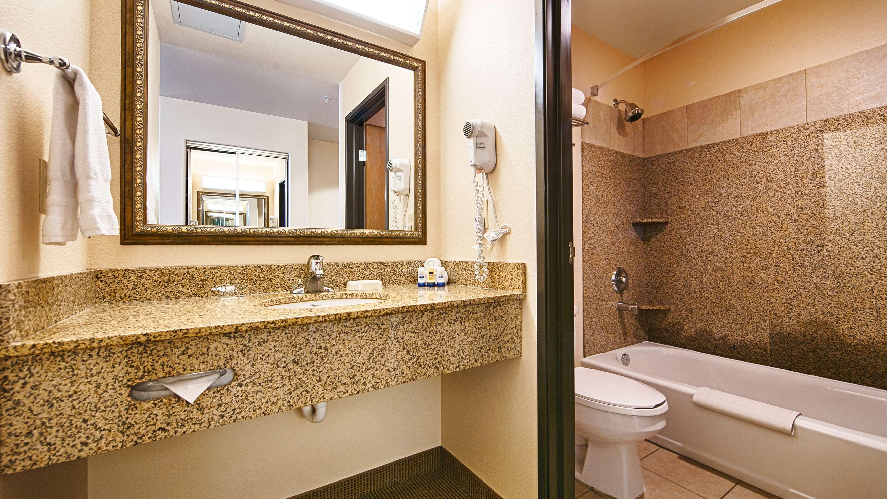 Best Western Territorial Inn And Suites Bloomfield Ngoại thất bức ảnh