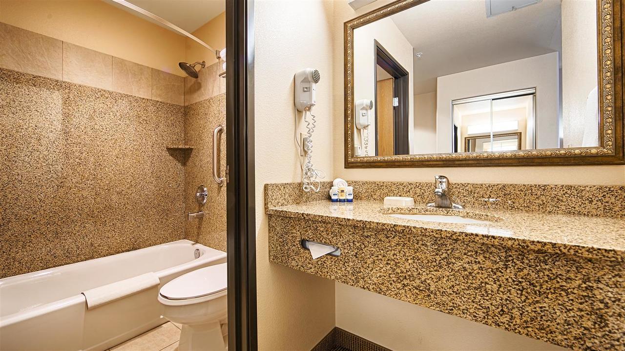 Best Western Territorial Inn And Suites Bloomfield Ngoại thất bức ảnh